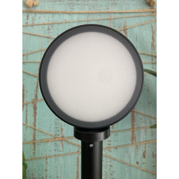 LUME CUBE VIDEO CONFERENCE LED LIGHT WITH TRIPOD (USB -C CHARGE) 2 Tone Light - Picture 2 of 10